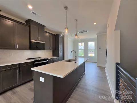 2043 Clarksdale 31 Dr #31, Charlotte, NC 28206