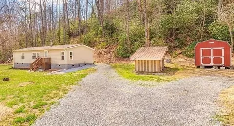213 Walker Dr, Old Fort, NC 28762