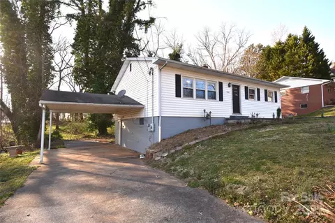 104 W Catawba St, Morganton, NC 28655