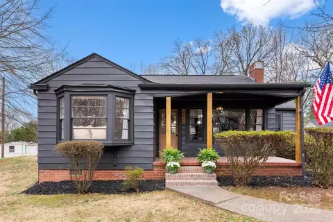 212 Sloan St, Belmont, NC 28012