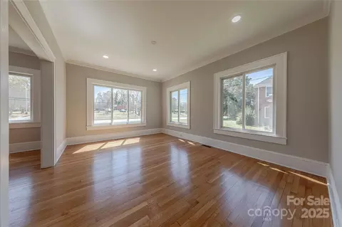 Living - 410 E Arch St, Lancaster, SC 29720 photo 1 of 7