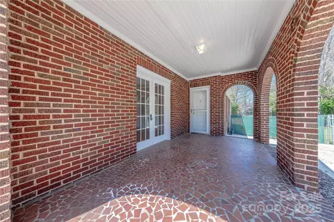 Exterior - 410 E Arch St, Lancaster, SC 29720 photo 1 of 6