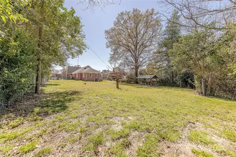 Exterior - 410 E Arch St, Lancaster, SC 29720 photo 3 of 6