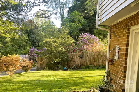 Exterior - 5230 Northview Dr, Hickory, NC 28601 photo 12 of 12