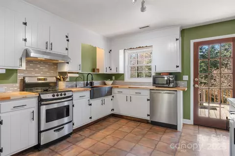 Kitchen - 5230 Northview Dr, Hickory, NC 28601 photo 1 of 4