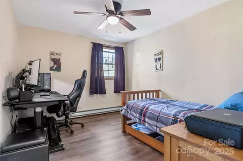 Bedroom - 5230 Northview Dr, Hickory, NC 28601 photo 7 of 7