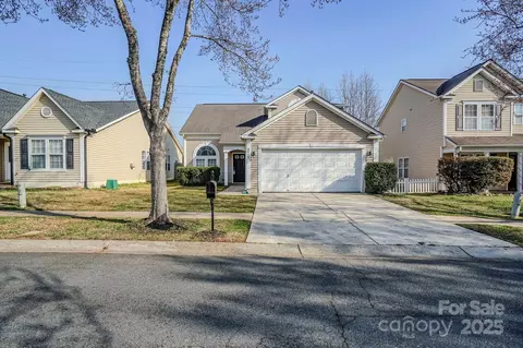 8545 Filbert Ln, Charlotte, NC 28215