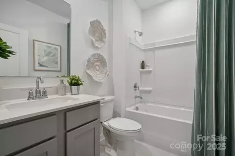 Bath - 554 Mountain View Dr, Monroe, NC 28110 photo 1 of 1