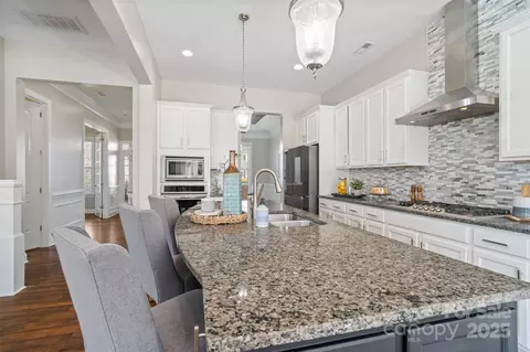 Kitchen - 1022 Torrens Dr, Monroe, NC 28110 photo 3 of 5
