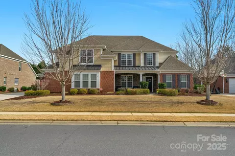 10415 Waxhaw Manor Dr, Waxhaw, NC 28173