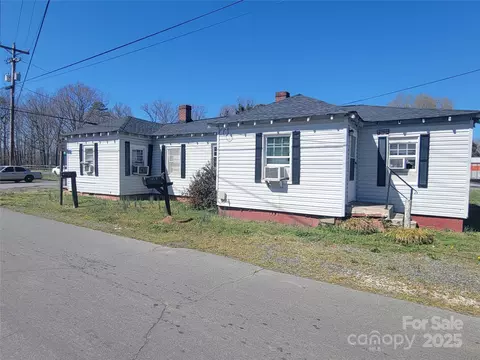 327 Arey 45 Ave #4,5, Albemarle, NC 28001