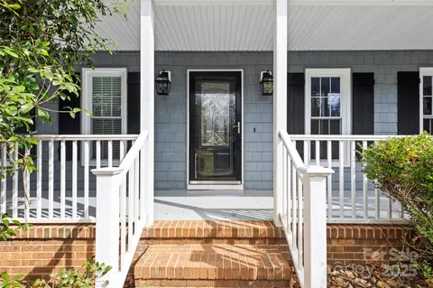 262 Vermont Dr, Stanley, NC 28164