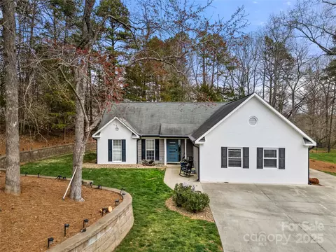 7219 Morningdew Ct, Denver, NC 28037