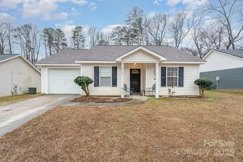 3604 Oakwood Rd, Charlotte, NC 28269