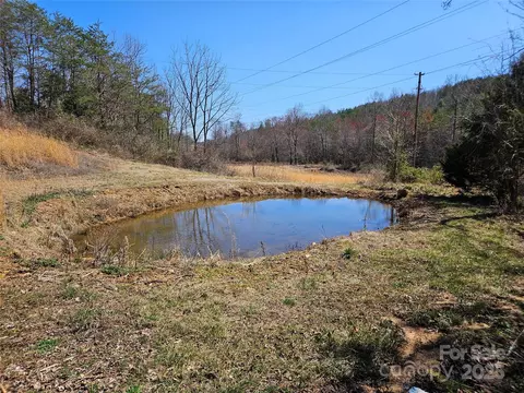 2442 Christopher Rd, Morganton, NC 28655 photo 6