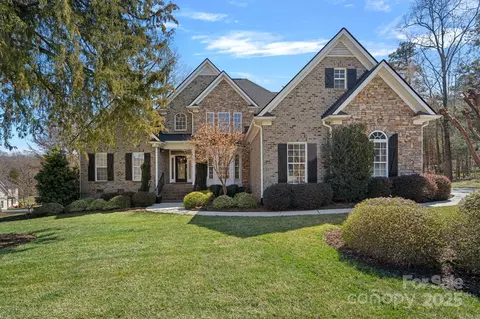 105 Elizabeth Brook Dr, Davidson, NC 28036