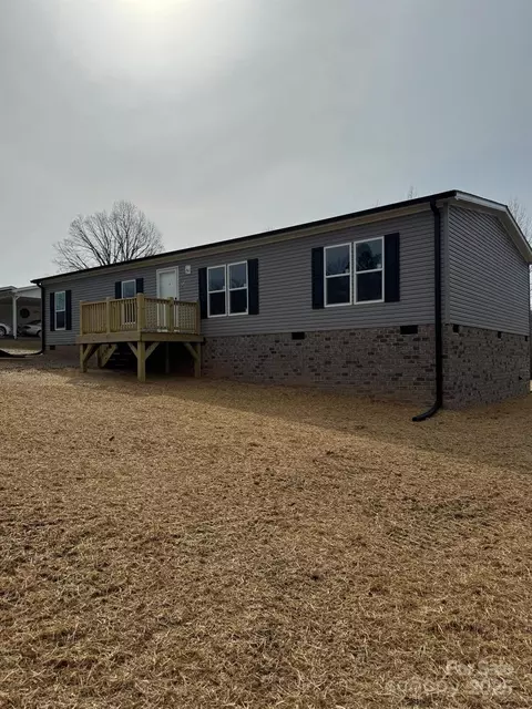4549 Homestead Dr, Morganton, NC 28655