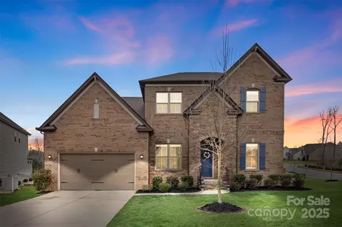 3045 Bronwood Pl, Lancaster, SC 29720