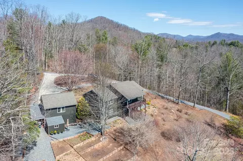 106 Clear View Dr, Mars Hill, NC 28754