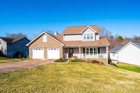 538 30th Avenue Ne Cir NE, Hickory, NC 28601