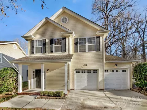 225 Howe St, Belmont, NC 28012
