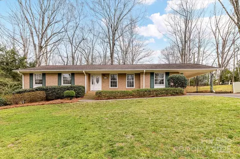 117 Gwyn St, Wingate, NC 28174