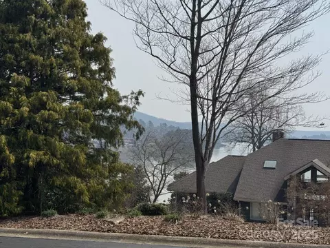 441 Glenbrook Spgs, New London, NC 28127
