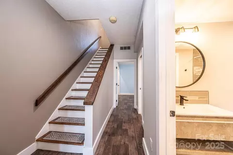 Entry Way - 5194 Corbin Ln, Hickory, NC 28601 photo 3 of 3
