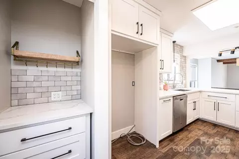 Other - 5194 Corbin Ln, Hickory, NC 28601 photo 4 of 12