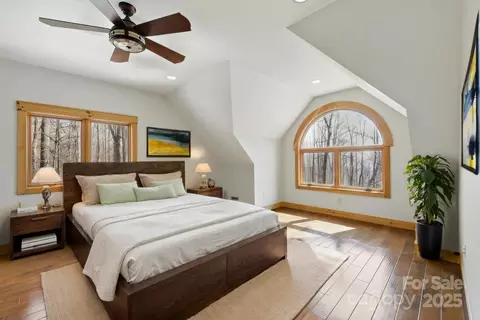 Bedroom - Log Gap Road, Fairview, NC 28730 photo 3 of 7