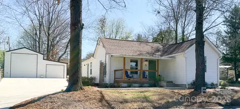 6 Littlefield St, Inman, SC 29349