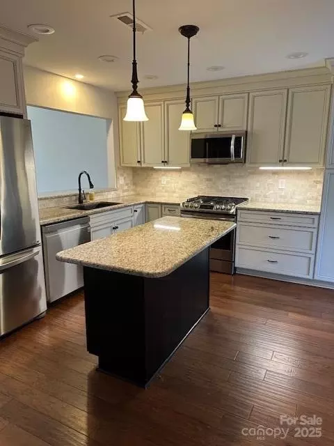 111 Pine Grove Cir, Clover, SC 29710