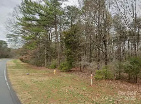 10405 Island Point Rd, Charlotte, NC 28278