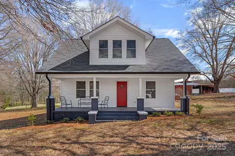 201 Pleasant Ave, Stanfield, NC 28163