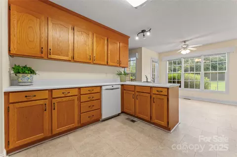 1278 Gracebrook Dr, Salisbury, NC 28147 photo 20