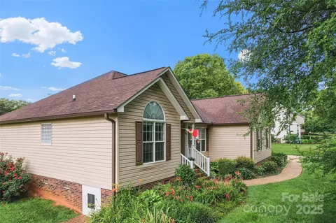 1278 Gracebrook Dr, Salisbury, NC 28147 photo 2