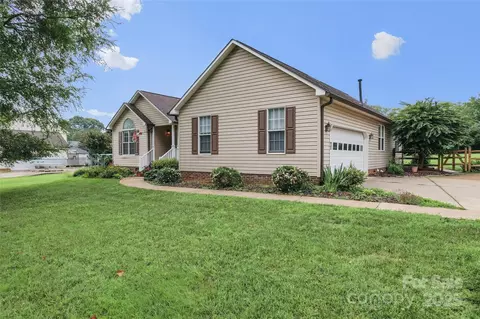1278 Gracebrook Dr, Salisbury, NC 28147 photo 3
