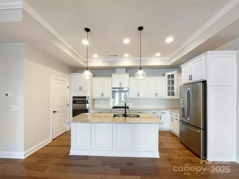 1063 Millview Ln, Matthews, NC 28104 photo 6