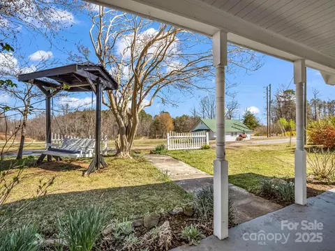 Exterior - 34 Manus Chapel Rd, Mill Spring, NC 28756 photo 5 of 12