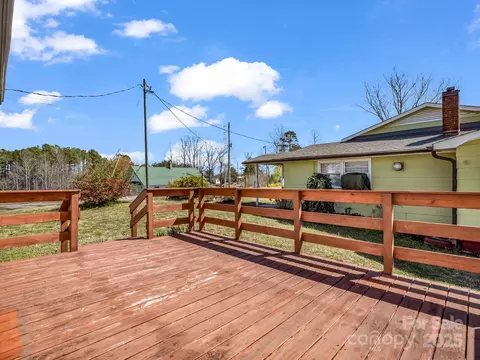 Exterior - 34 Manus Chapel Rd, Mill Spring, NC 28756 photo 8 of 12