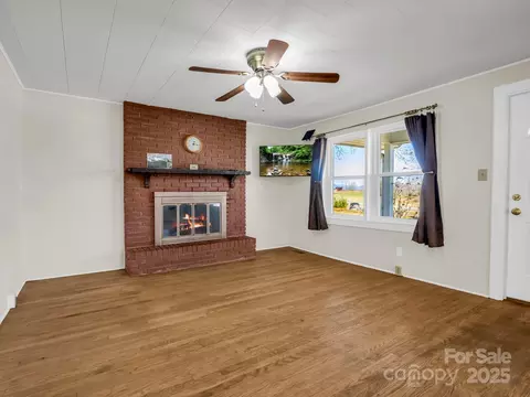 Living - 34 Manus Chapel Rd, Mill Spring, NC 28756 photo 2 of 5