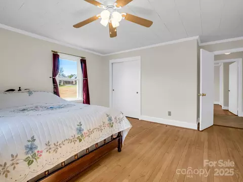 Bedroom - 34 Manus Chapel Rd, Mill Spring, NC 28756 photo 6 of 7