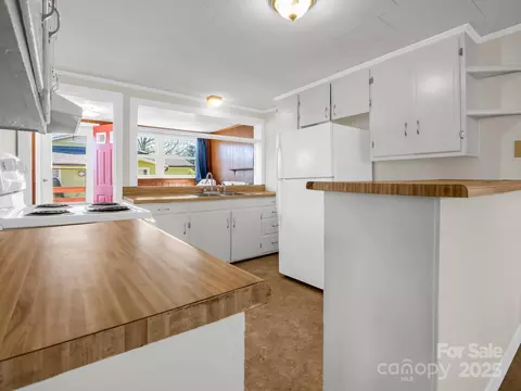 Kitchen - 34 Manus Chapel Rd, Mill Spring, NC 28756 photo 1 of 3