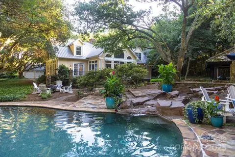 7794 Live Oaks Dr, Denver, NC 28037