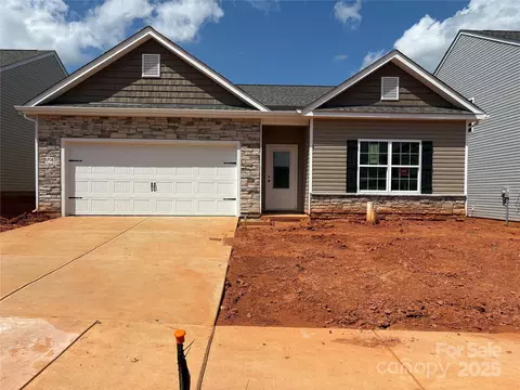 5708 Skinny Dr, Charlotte, NC 28215