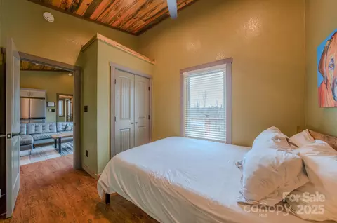 Bedroom - 169 Duck Pond Dr, Marshall, NC 28753 photo 2 of 3