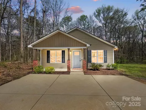 350 Belvedere Nw Dr NW, Concord, NC 28027