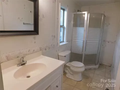 Bath - 1909 E Lawyers Rd, Monroe, NC 28110 photo 1 of 2