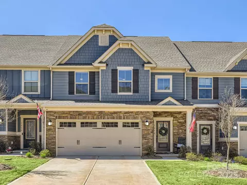 125 Lanyard Dr #E, Mooresville, NC 28117