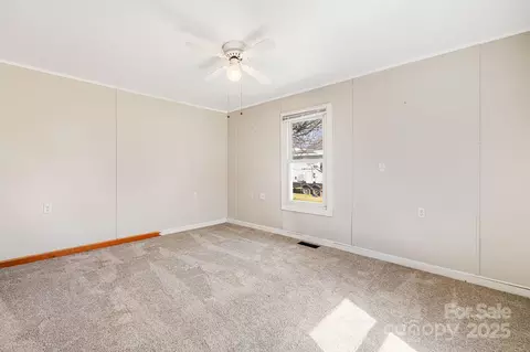 Bedroom - 4243 Old Clyde Rd, Clyde, NC 28721 photo 2 of 10